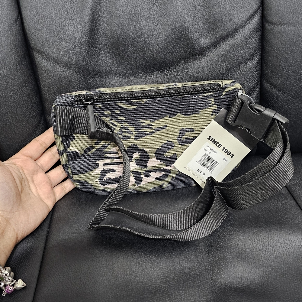 REEF Camouflage Fanny Pack Waist Belt Bag Unisex - Picture 2 of 6